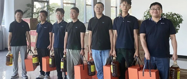 中秋佳節(jié)，月圓人團圓